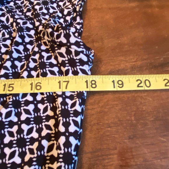 ✨Taylor for A Pea in the Pod Maternity Dress✨ - Picture 7 of 8